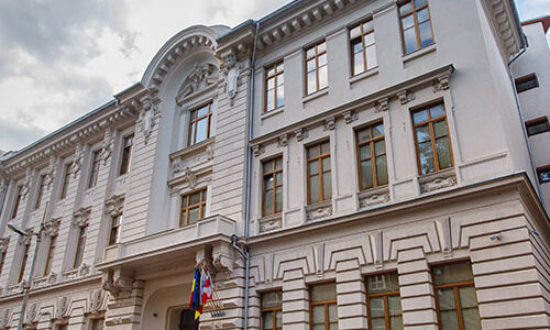 FOTO-FABIZ-Patrat-WHY-FABIZ